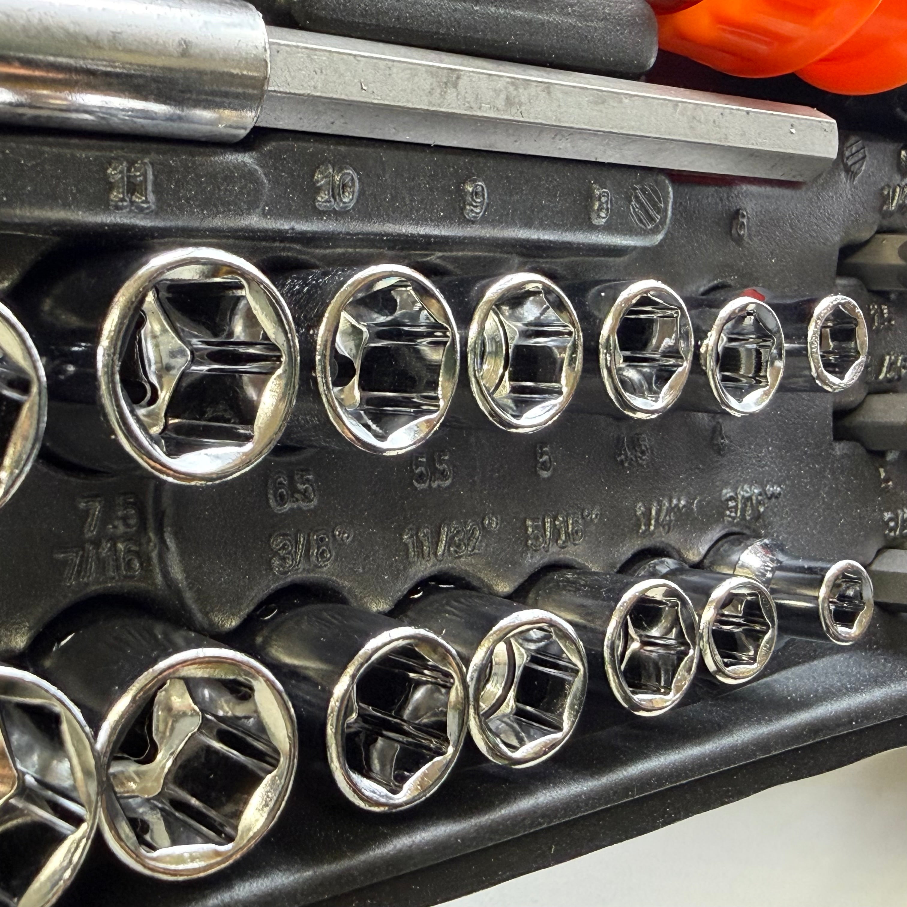 Multi-tool case (in inches)